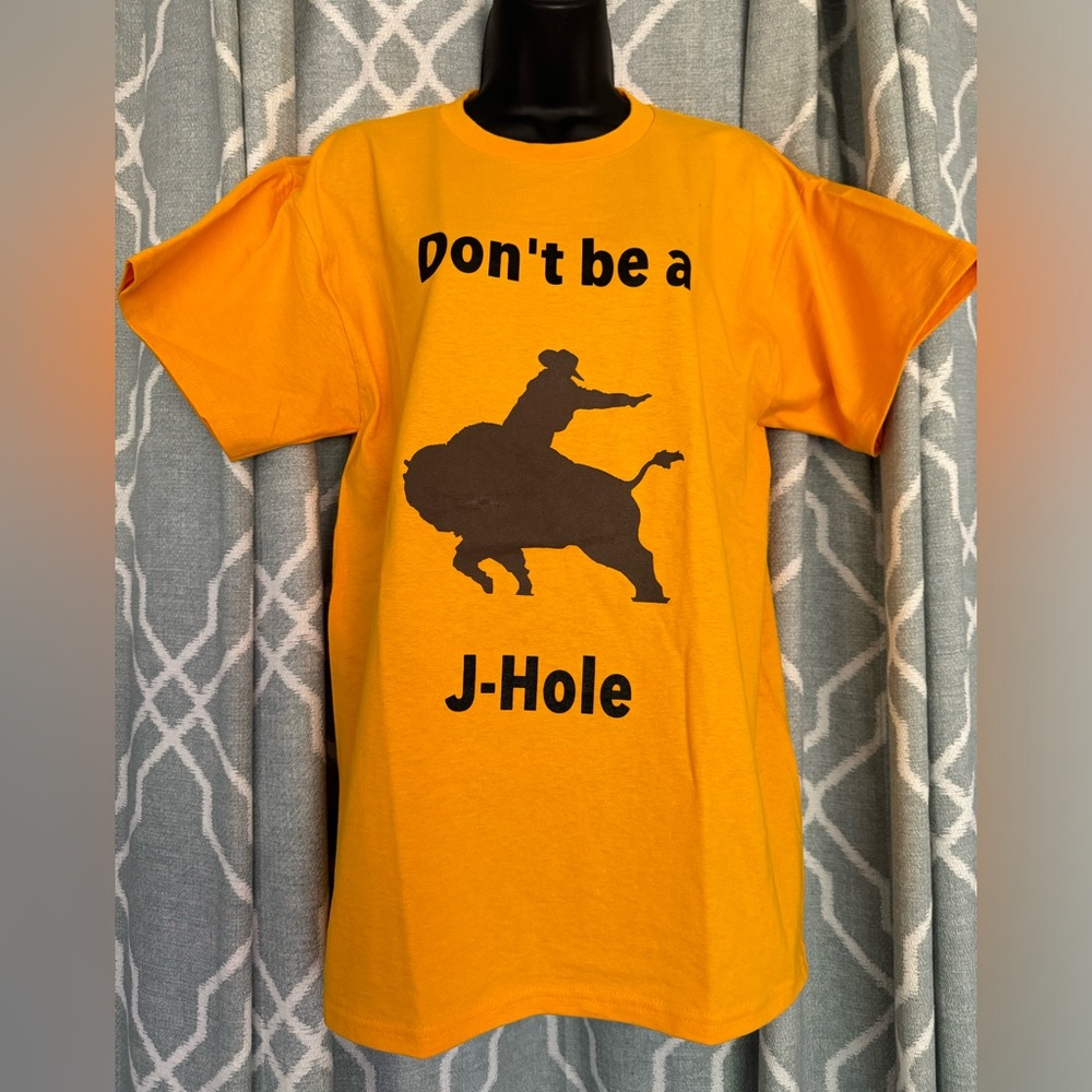 NWT medium Hanes, screen printed T-shirt